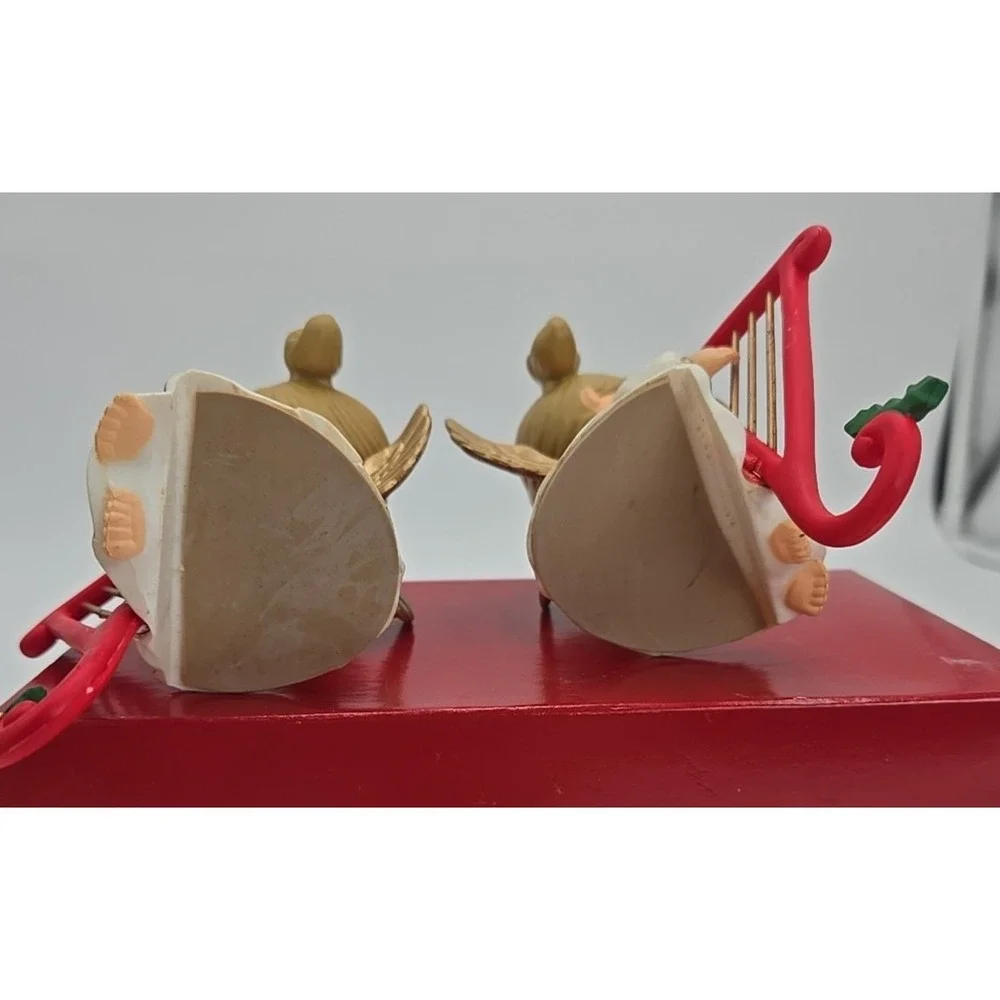 2 Russ Vtg Christmas Shelf Sitting Stocking‎ Hangers Angel Angels W/ Boxes